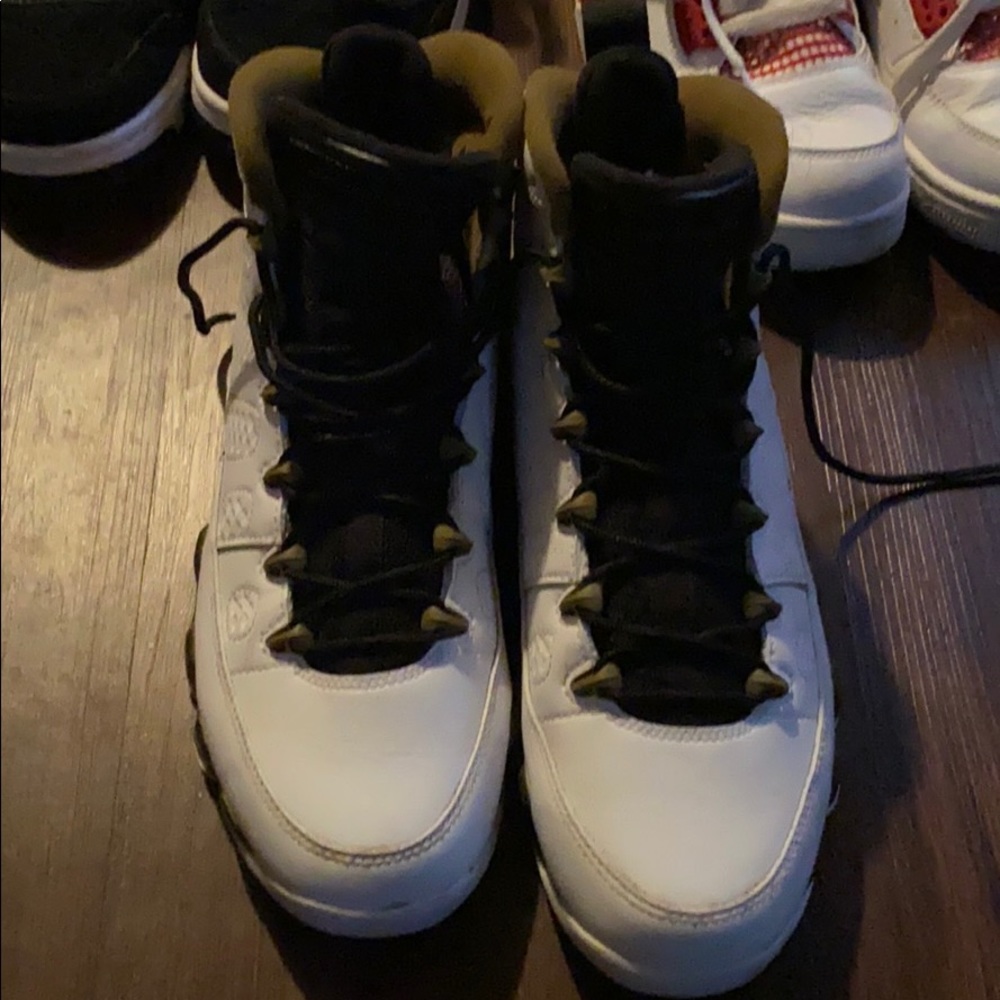 Men’s  air Jordan’s retro 9